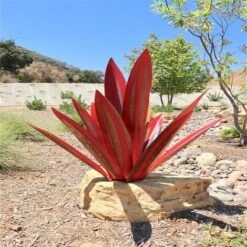 Plante D'agave En Métal, Pour La Décoration De Jardin, Rouge, Sculpture Rustique De Tequila, Adaptée Pour L'intérieur, Ornements De Pelouse (Rouge, 55cm)